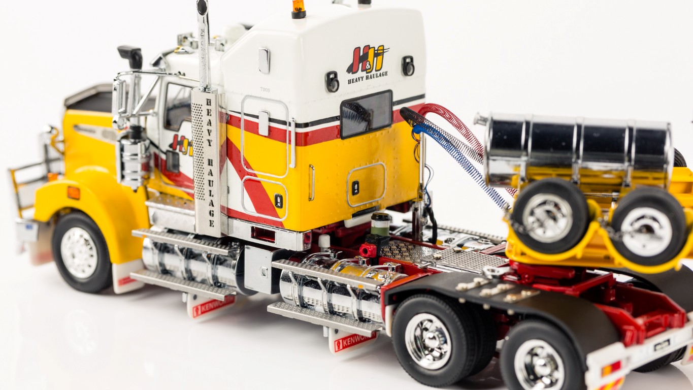 kenworth t909 diecast model