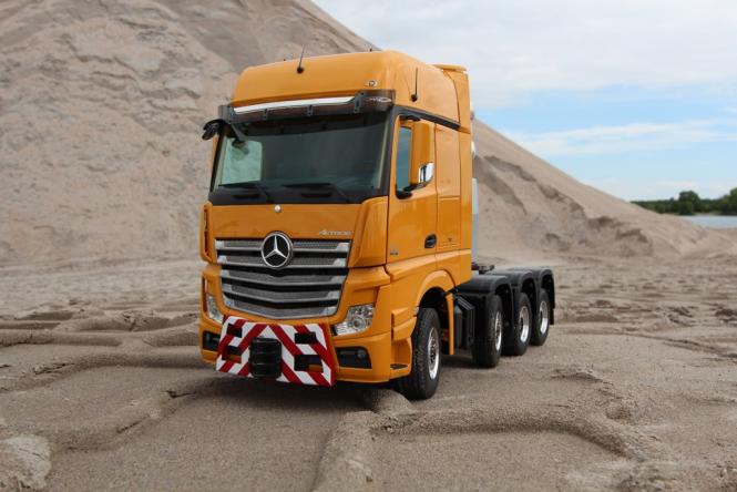 rc heavy haul trucks