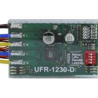 Dual electronic speed controller for models 1:14 or 1:16 scale