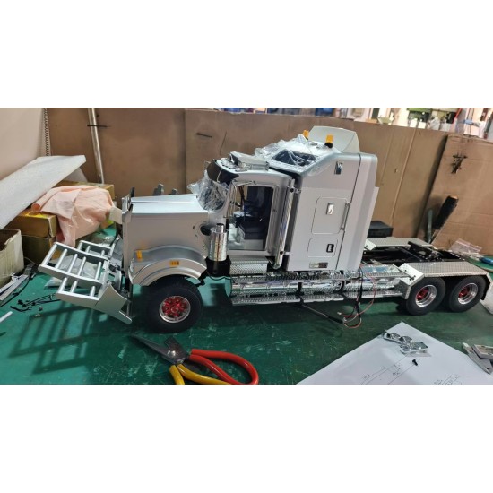 1 14 Ready To Run Heavy Haul Radio Control Truck Metal Cab KIT Version