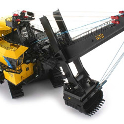 P&H 4100 XPC mining shovel w/ working LED lights P&H 4100 XPC mining shovel w/ working LED lights
