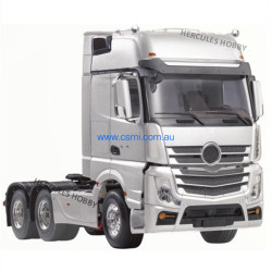 TAMIYA Tractor Truck 1/14 Scale 3 Axle TAMIYA Tractor Truck 1/14 Scale 3 Axle