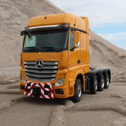 Actros II 4-axle-heavy-hauler-tractor Kit for drive technology 8x8  KIT ONLY Actros II 4-axle-heavy-hauler-tractor Kit for drive technology 8x8  KIT ONLY