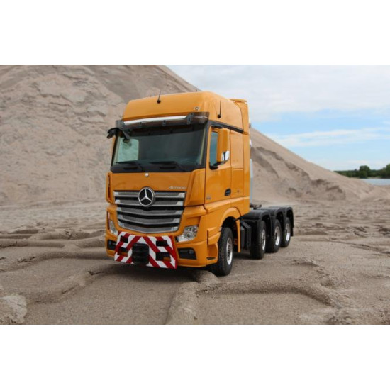 Actros II 4-axle-heavy-hauler-tractor Kit for drive technology 8x8 KIT ONLY Actros II 4-axle-heavy-hauler-tractor Kit for drive technology 8x8 KIT ONLY